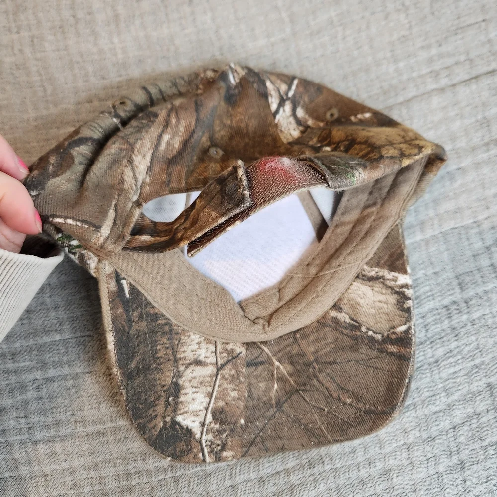 Buc-ee's infant green Camouflage Baseball Cap unisex